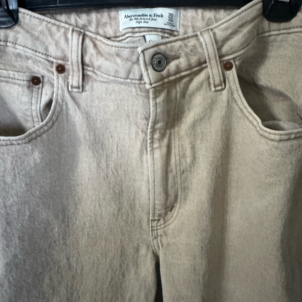 Abercrombie & Fitch the 90s Curve Love High Rise Beige Straight Leg Jeans 10/30 - Picture 3 of 7